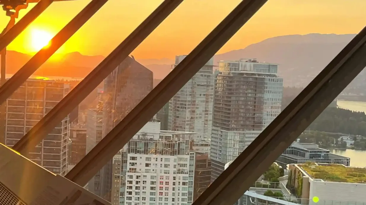 Vancouver Lookout: The Sunset Experience Provided by Vancouver Experiences