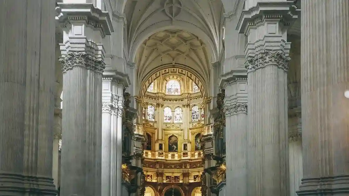 Granada Cathedral, Royal Chapel, Albaicín & Sacromonte: Guided Tour