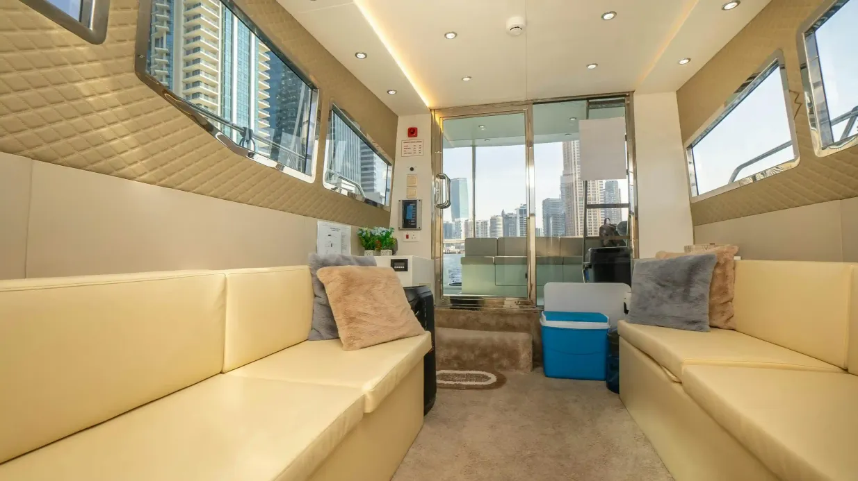 Porto do Dubai: Aluguer de iates de 40 pés - Riverside