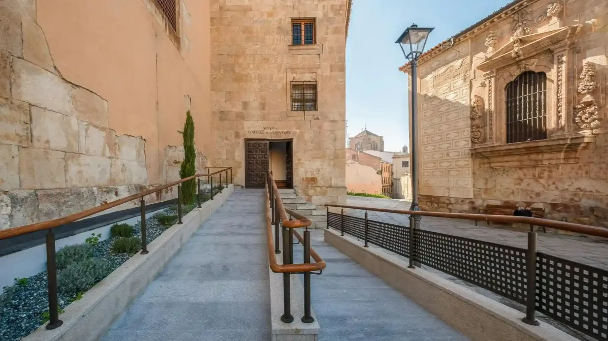 Convento-Museo Las Claras: Biglietto d'ingresso + Audioguida