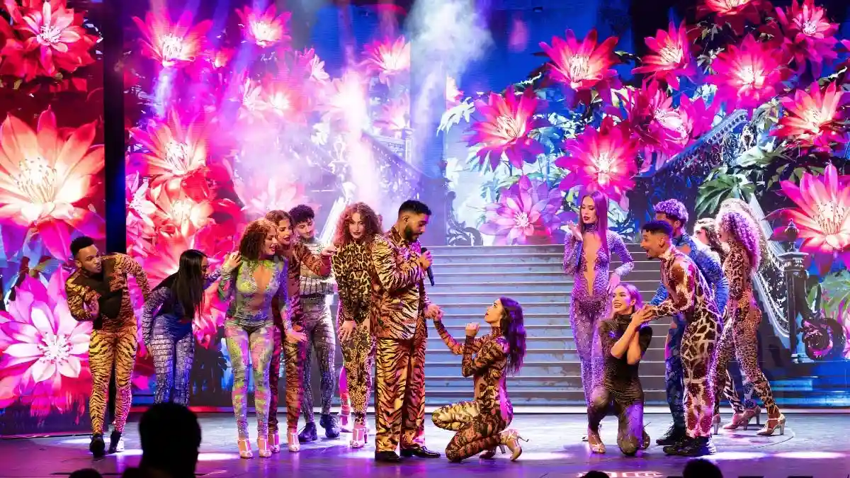 Paris Paradis Dubai: Cabaret Show + 3-Course Meal