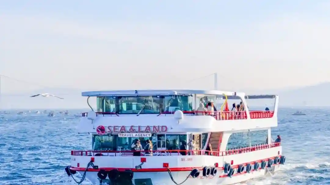 Istanbul: Bootstour mit Besichtigung des Bosporus