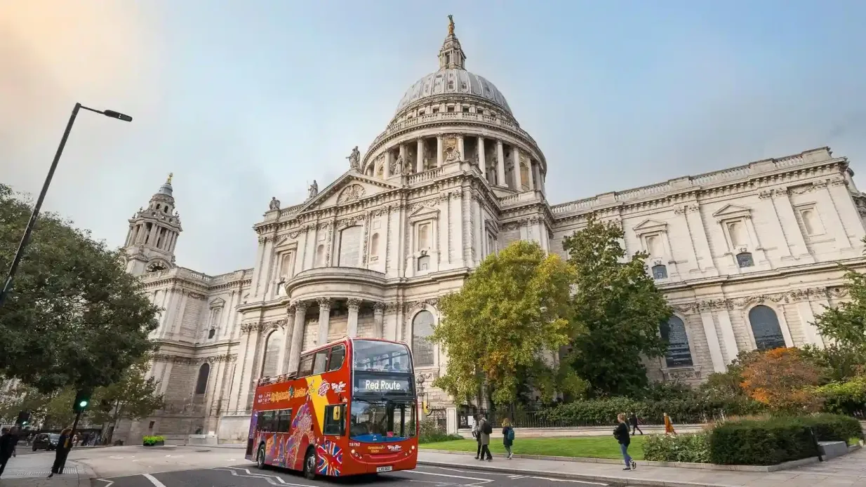 Londra: Bus Hop-on Hop-off + Uber Boat