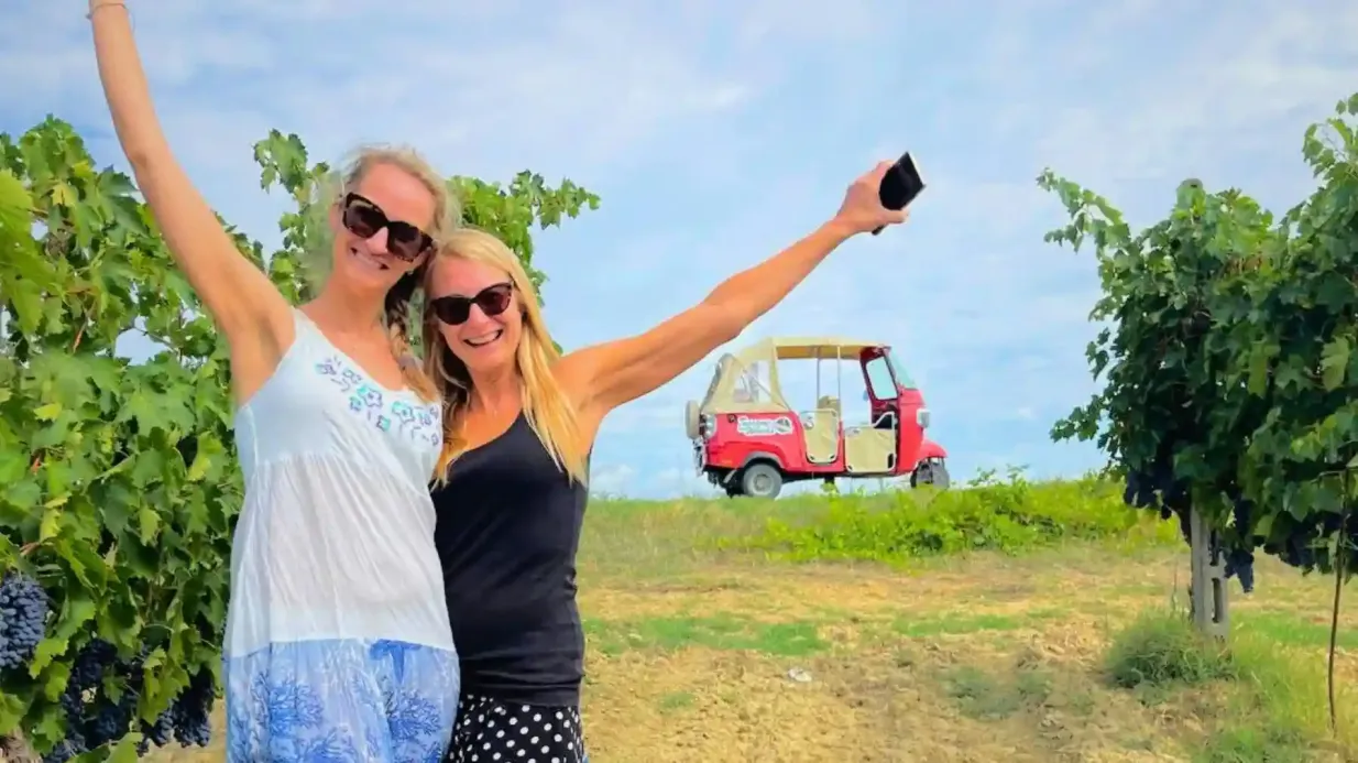 Toscana: Visita guiada privada em Tuk Tuk + piquenique + prova de azeite e vinho Organizado por Authentic Italy Adventures