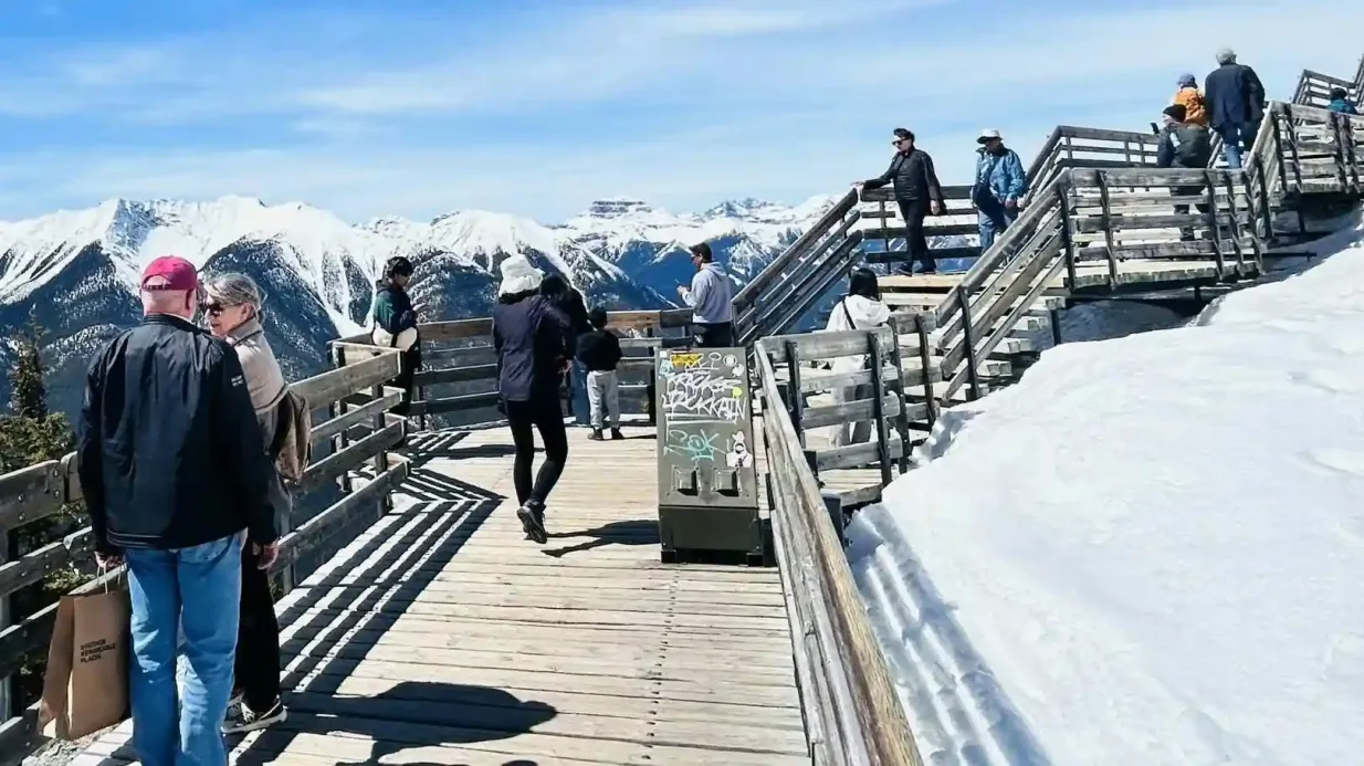 Parque Nacional de Banff: Cascadas Superiores del Cañón Johnston + Entrada a la Góndola de Banff Operado por Westar Travel