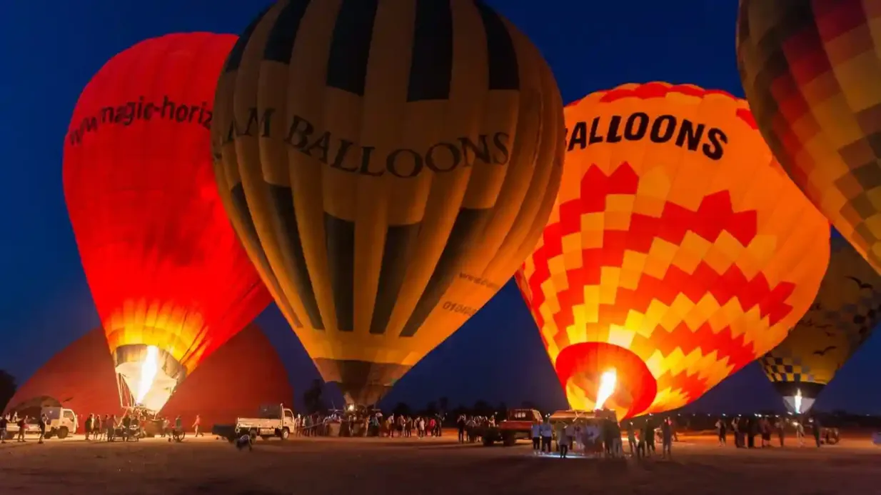 Capadocia: Vuelo en Globo al Amanecer Operado por Tourmania