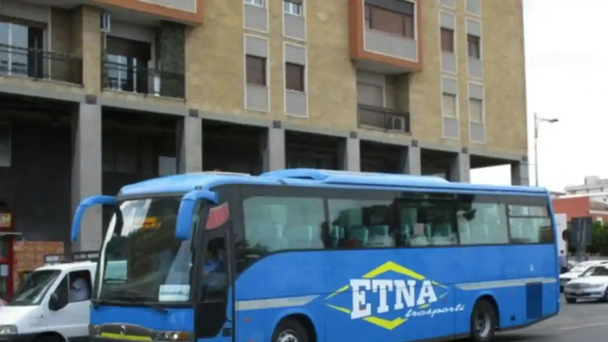 Catania Fontanarossa Flughafen: Bustransfer von Giardini Naxos zum Flughafen (CTA)