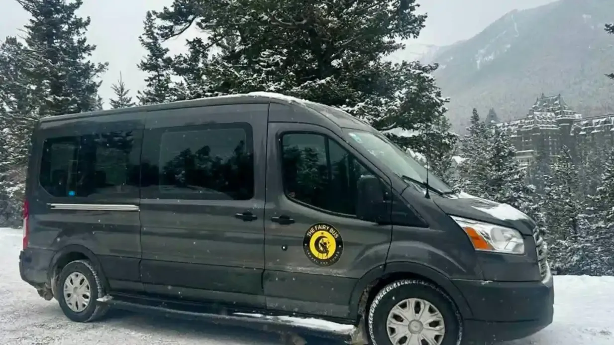 Banff: Privater Transfer von Calgary oder dem internationalen Flughafen Calgary Bereitgestellt von The Fairy Bus
