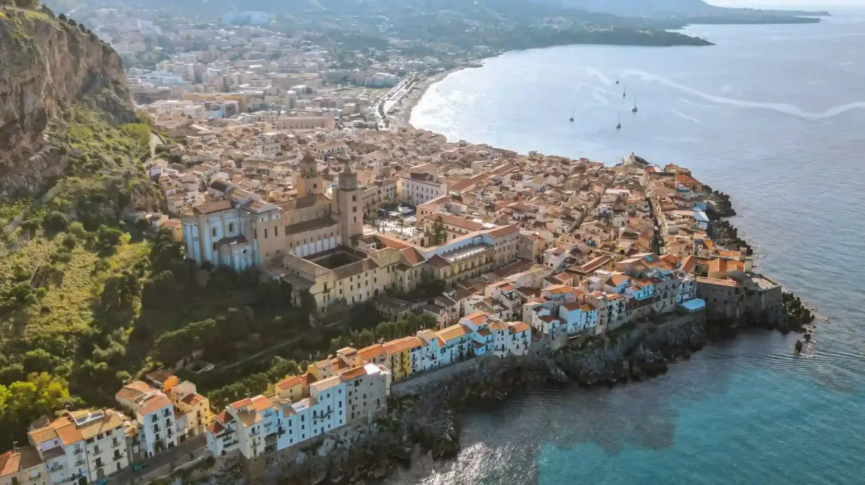 Cefalú y Monreale: excursión de un día desde Palermo + paseo en barco opcional Operado por Towns of Italy S.r.l.