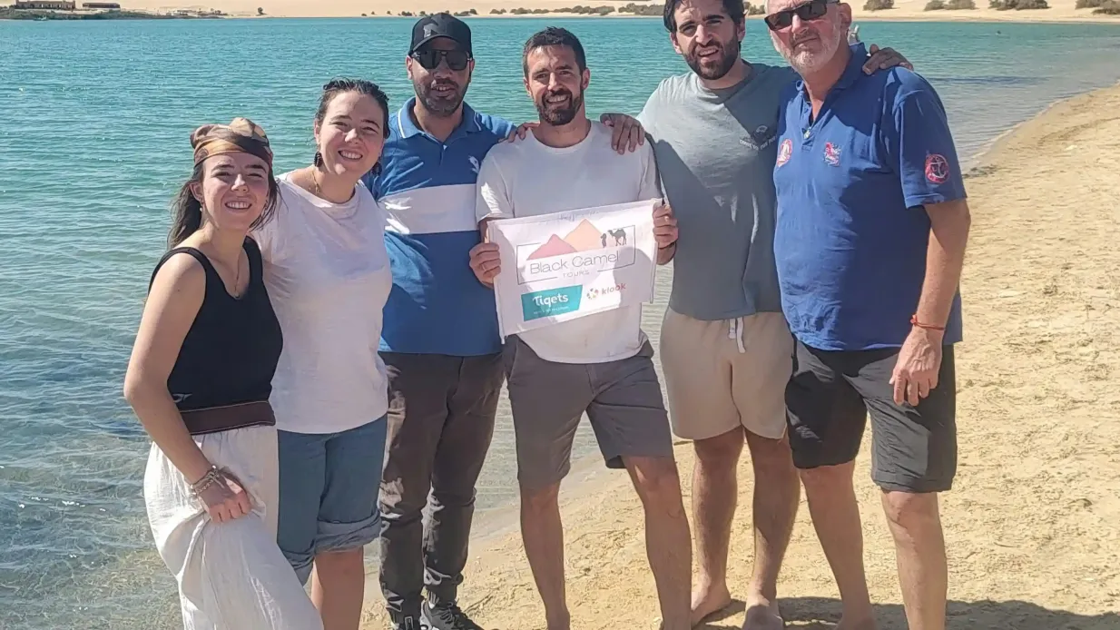 Deserto bianco e nero: tour di 2 giorni dal Cairo + campo beduino, osservazione di stelle e pasti