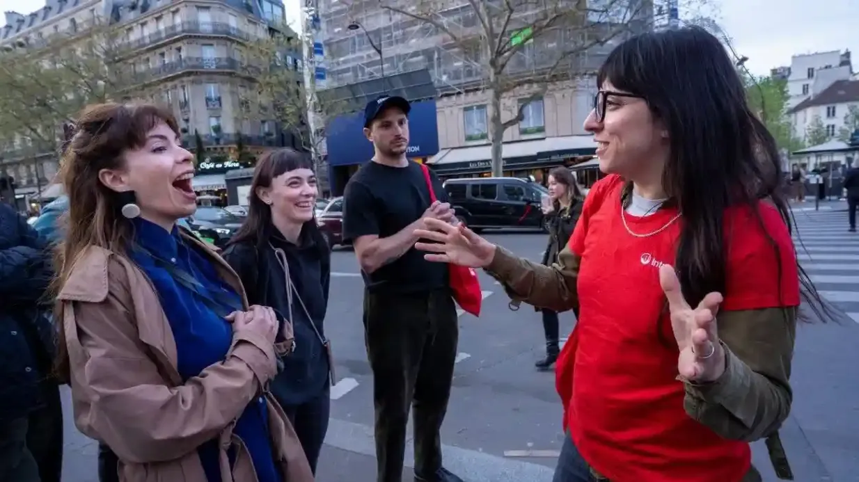 Paris: Left Bank Guided Sunset Walking Tour