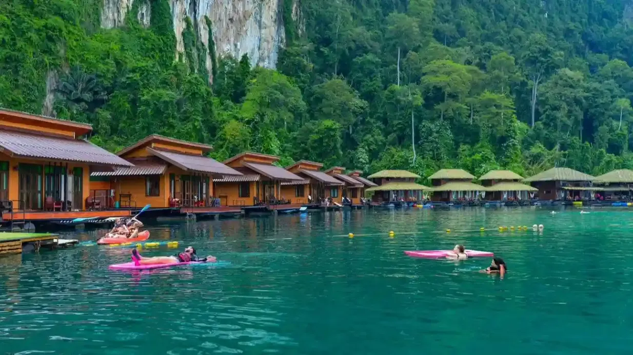 Lago Cheow Lan: Visita guiada a partir de Phuket + Almoço Organizado por [Oh-Hoo] SiamScapeJourneys co.,ltd.