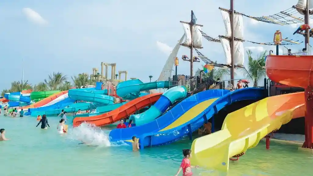 VinWonders Wave Park Hanoi: Eintrittskarte + optionaler Wasserpark