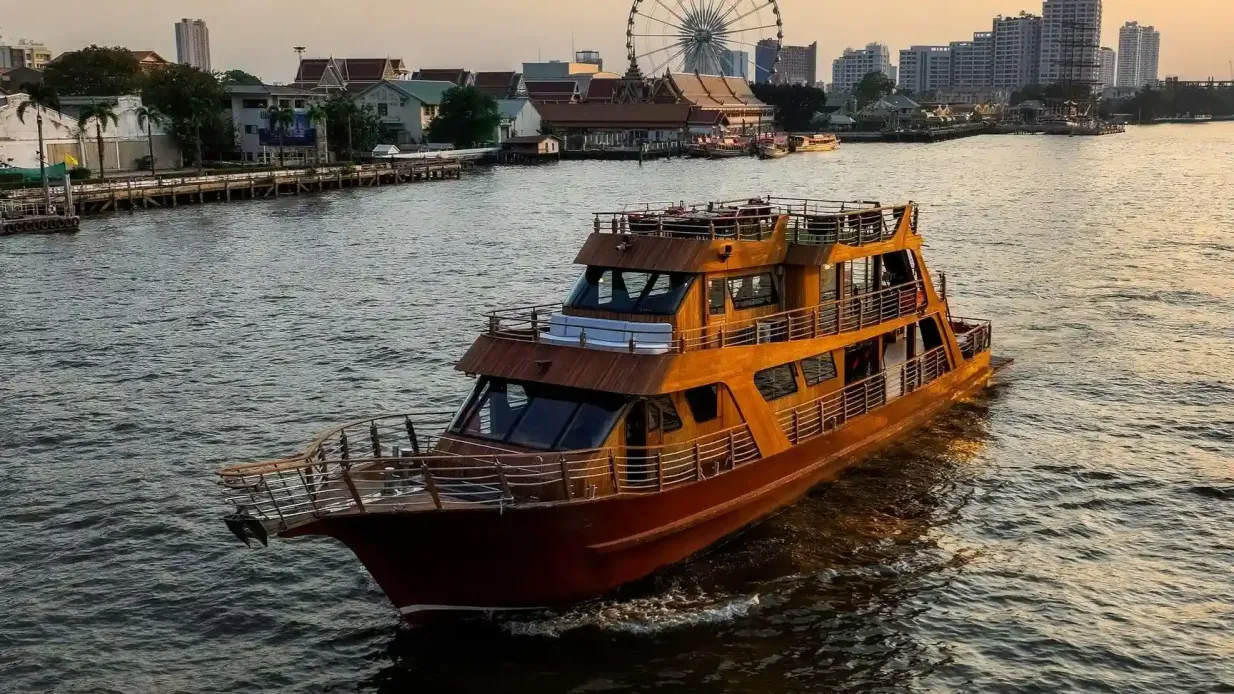Bangkok: Pruek Tour di lusso serale in barca