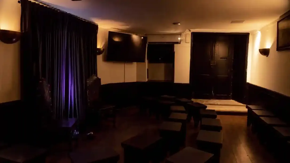 Lisboa: Espectáculo de Fado por la Tarde + Copa de Moscatel