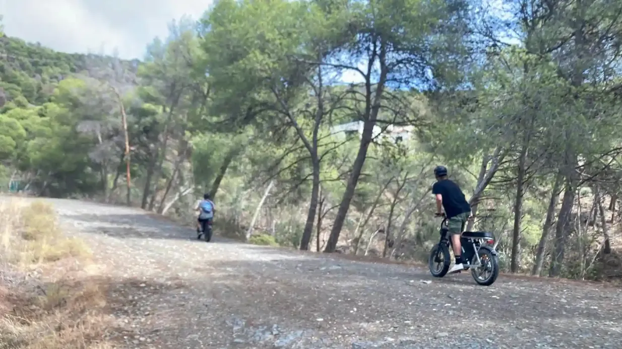Málaga: 4-Hr E-Fat Bike Rental