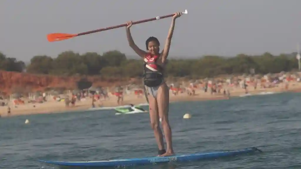 Vilamoura: Experiencia con Stand-up Paddleboard Operado por Nauticdrive Desportos Náuticos LDA