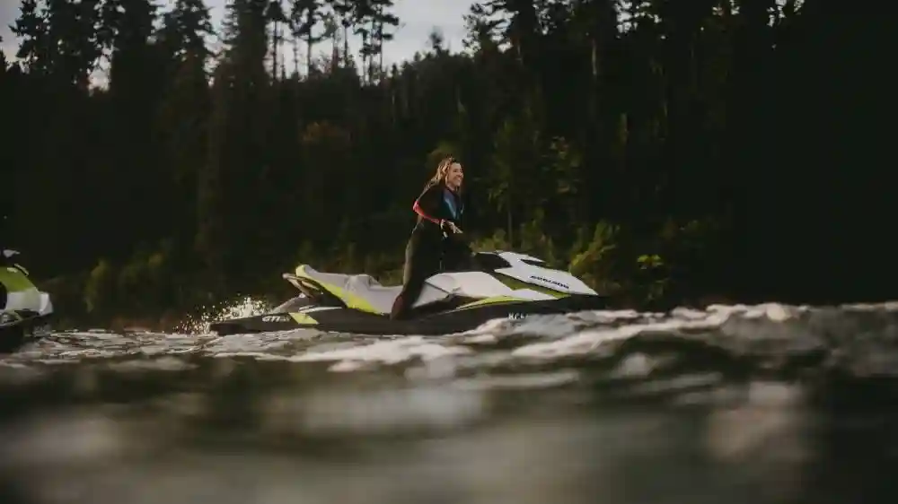 Bowen Island: Guided Jet Ski Tour from Vancouver Provided by Vancouver Water Adventures