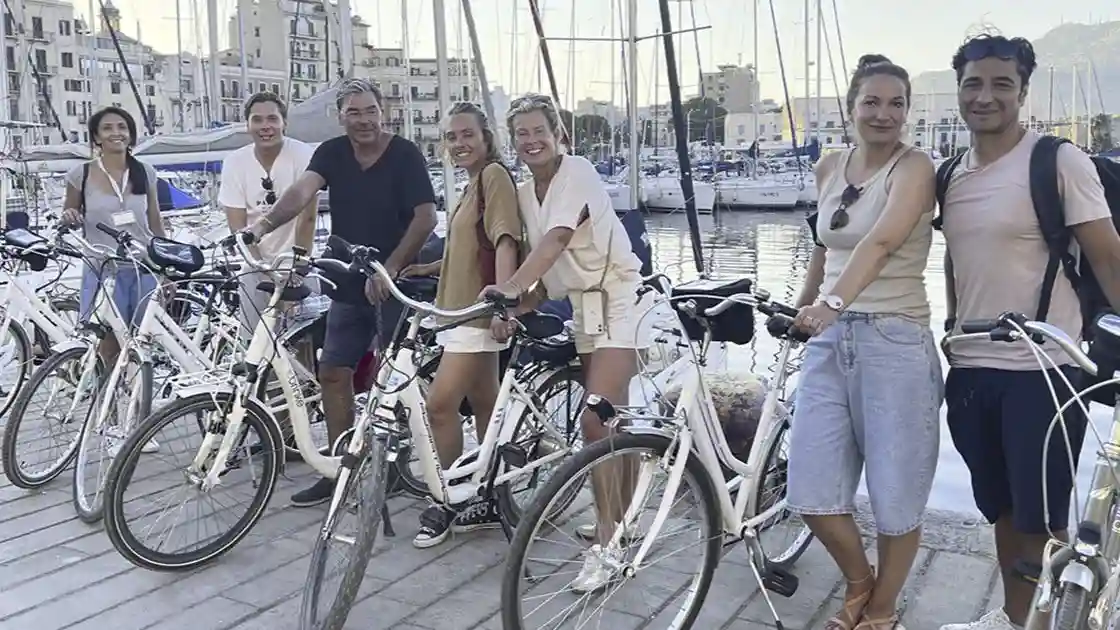 Palermo: Guided Bike Tour + Food Tasting Provided by Sicilyland
