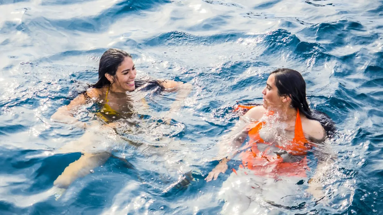 Málaga: Catamaran Cruise + Lunch Provided by INNOVA CRUCEROS SL