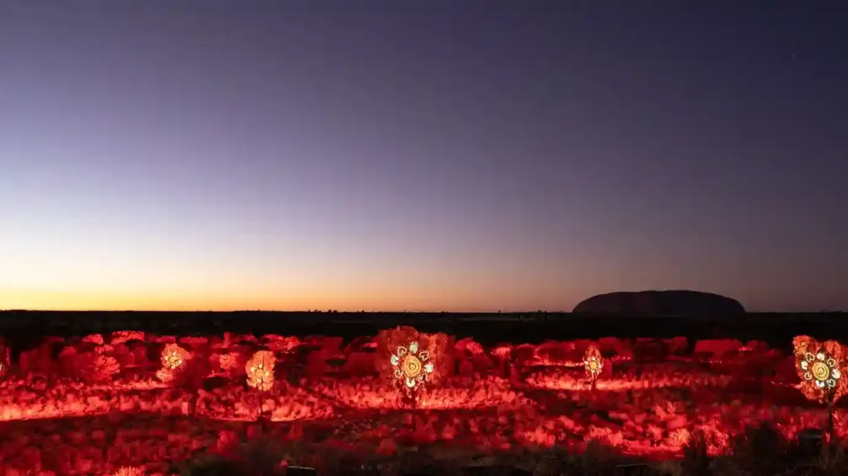 Uluru : Excursion au lever du soleil + transferts + audioguide + petit déjeuner Fournie par EXTRAGREEN HOLIDAYS GROUP MANAGEMENT PTY LTD