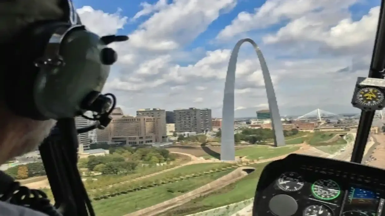 St. Louis: Guided Tour with Gateway Arch Entry + River Cruise + Helicopter Ride Provided by See Sight Tours USD