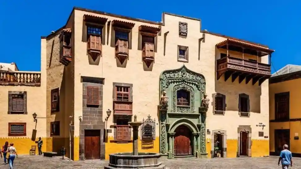 Gran Canaria : visite guidée d'une journée depuis Tenerife + entrée à l'aquarium et à la distillerie
