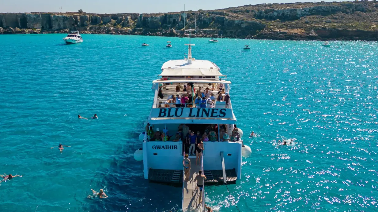 Favignana & Levanzo: Bootstour ab Trapani + Mittagessen Bereitgestellt von Blu Lines SRL