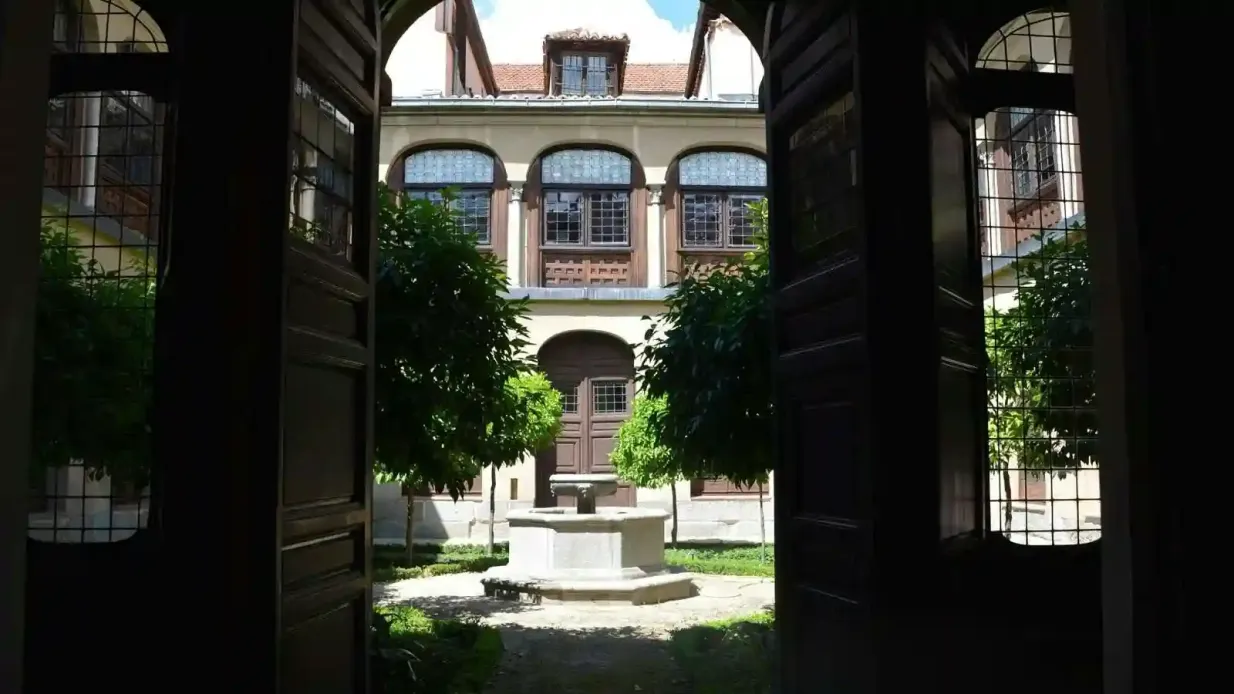 Convento de las Descalzas Reales Madrid: Entrada sin colas + Visita guiada Operado por Convent of Las Descalzas Reales Madrid: Skip The Line Entry + Guided Tour