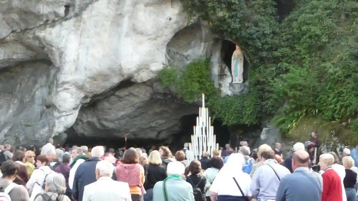 Lourdes : Visite guidée d'une journée en petit groupe au départ de Toulouse