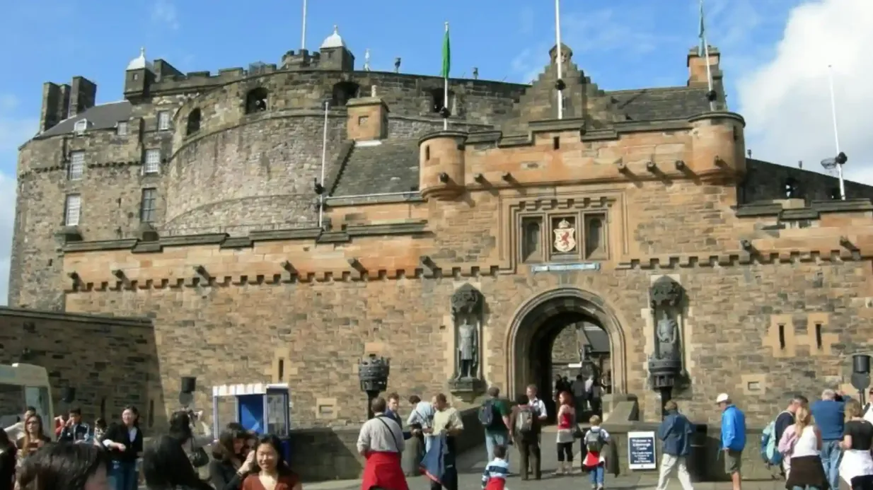 Edinburgh: Self-Guided Audio Tour