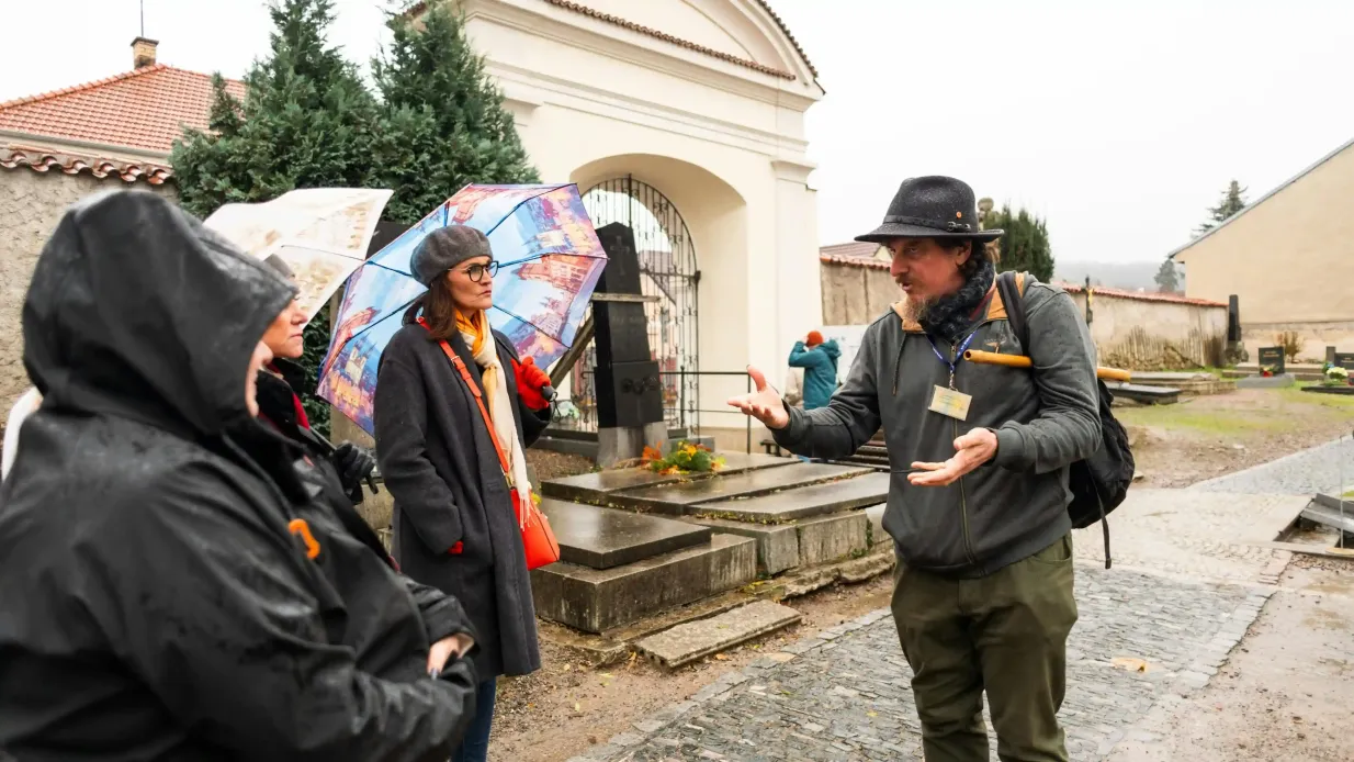 Kutná Hora: Guided Tour from Prague + St. Barbara's & Bone Church Entry Provided by Premiant City Tour s.r.o.