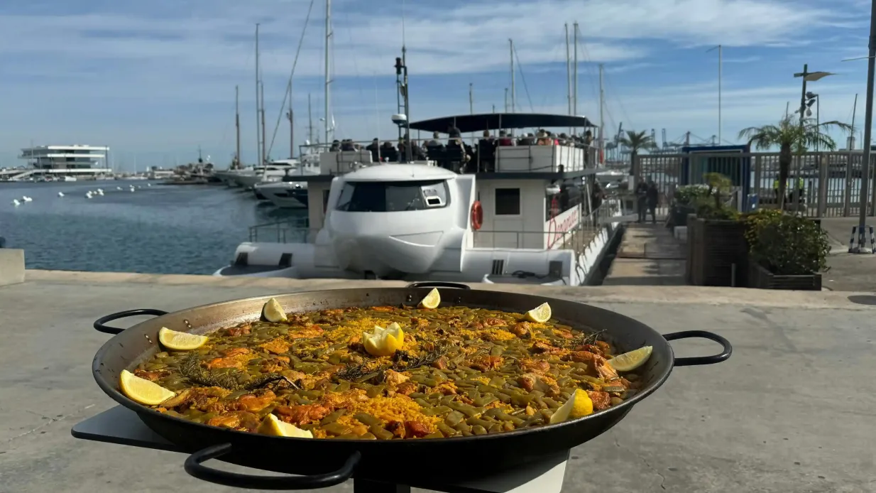 Valencia: Tour in barca con la paella valenciana Fornito da BORAMAR