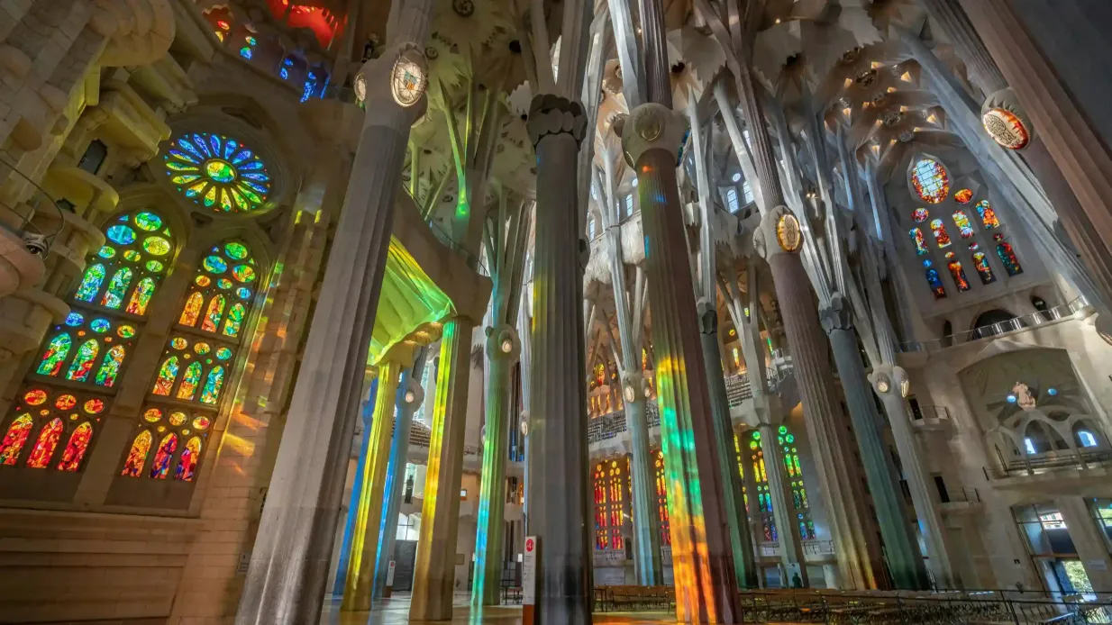 Sagrada Família: Eintritt ohne Anstehen + Führung in kleiner Gruppe