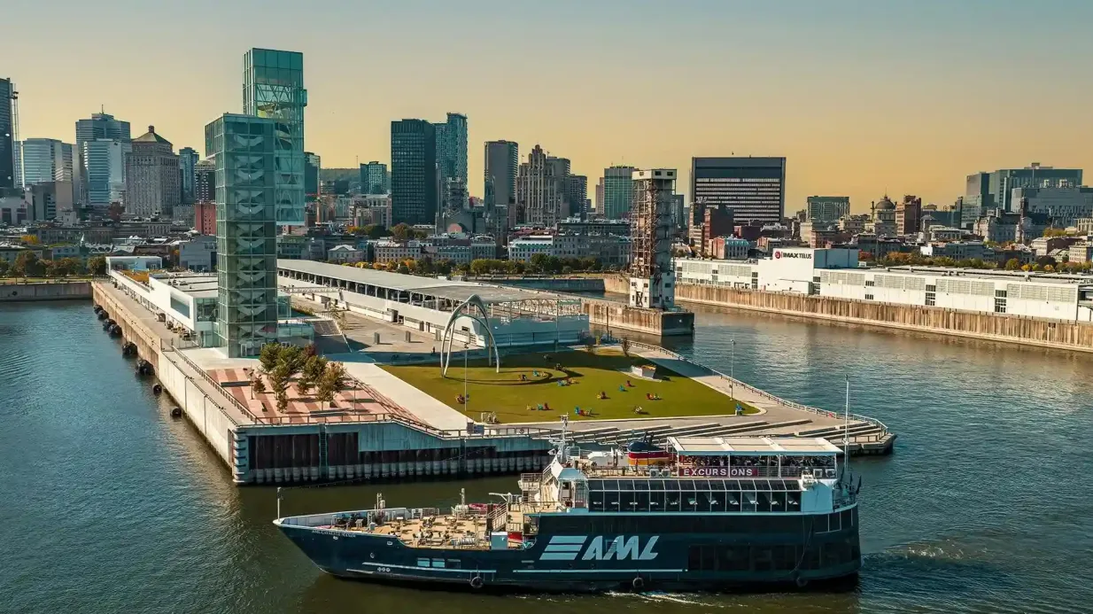 Montreal: tour in barca con cena di 3 portate