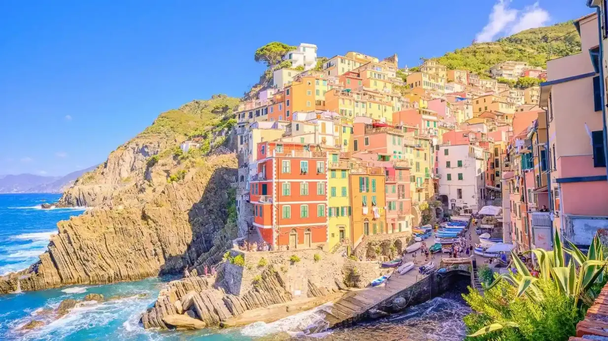 Parque Nacional de las Cinque Terre: Entrada + Excursión guiada de un día desde Milán Operado por Ciao Florence Tours & Travels SRL