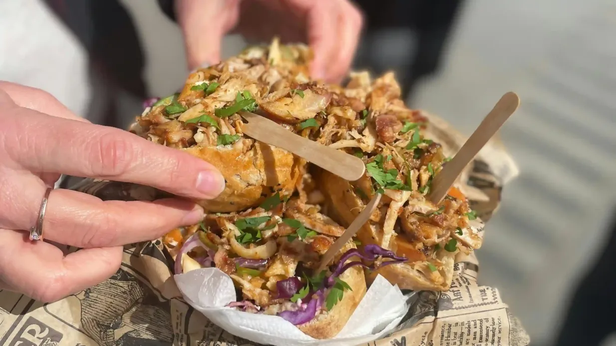 Lyon : Visite guidée de la gastronomie Fournie par No Diet Club