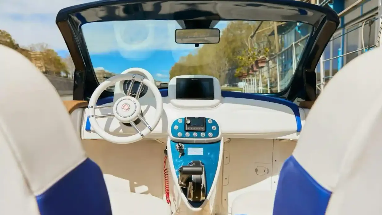 Rio Tibre Roma: 500 Barco Transfer Privado