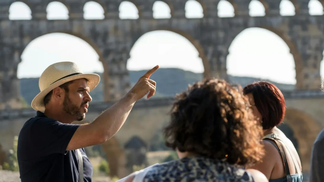 Luberon: Guided Day Tour from Avignon