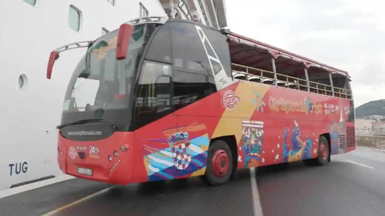 Split: 24 ou 48 horas de autocarro hop-on hop-off + visita guiada a pé