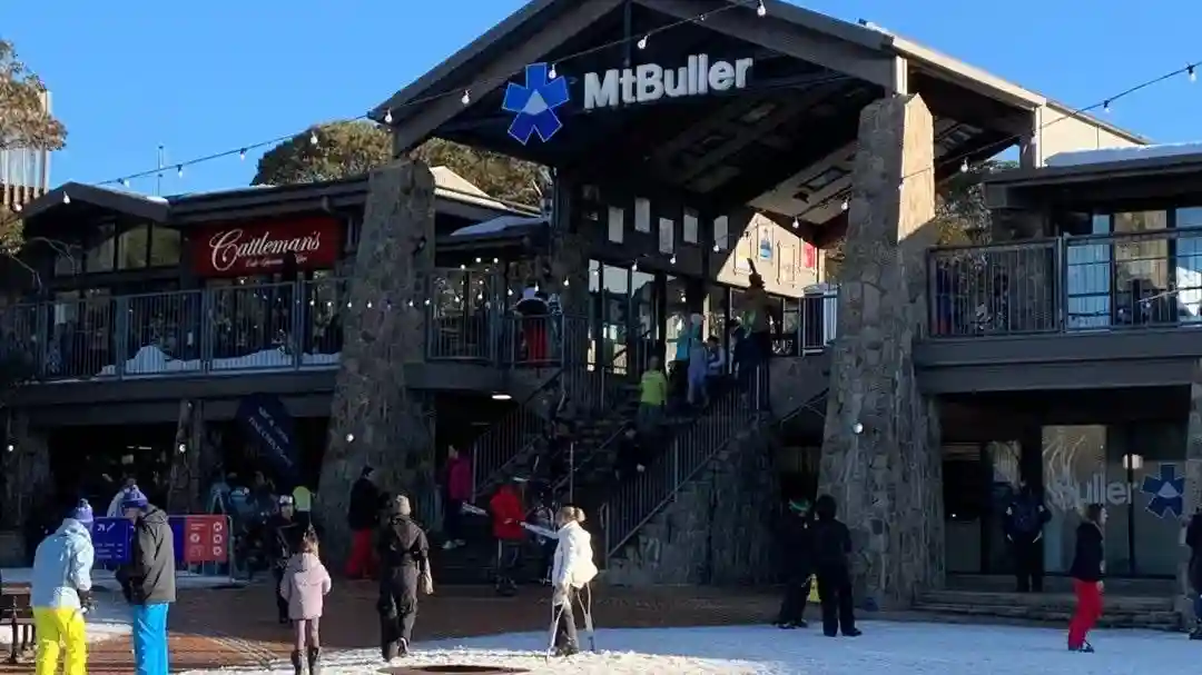 Mt Buller: Coach Transfer from Melbourne + Resort Entry Provided by EXTRAGREEN HOLIDAYS GROUP MANAGEMENT PTY LTD