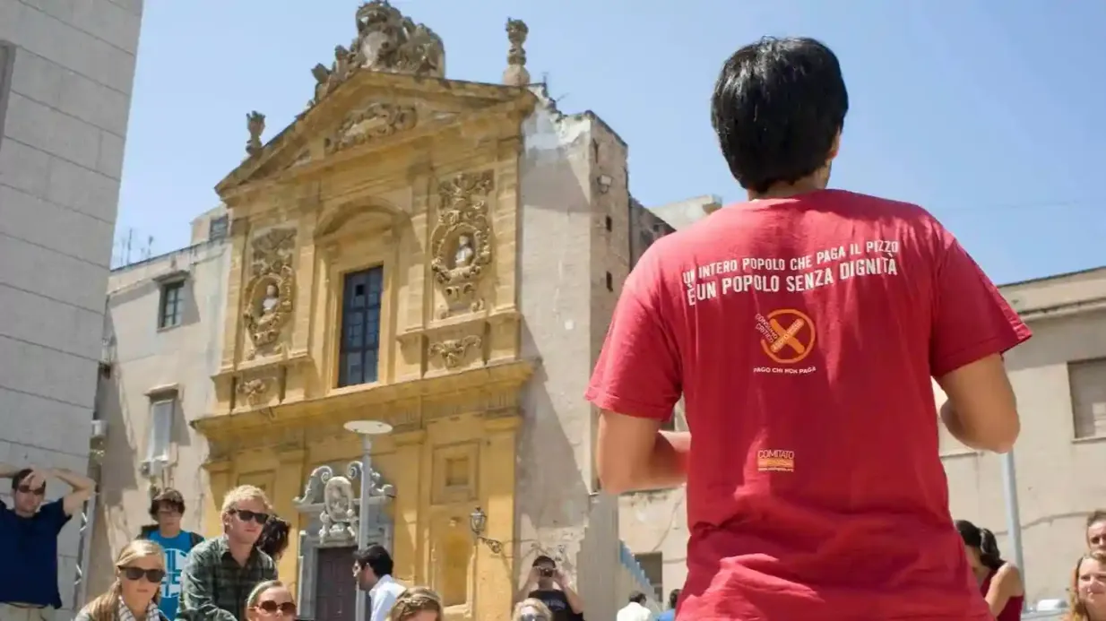 Palermo: tour guidato antimafia Fornito da Addiopizzo Travel coop. sociale a r.l.