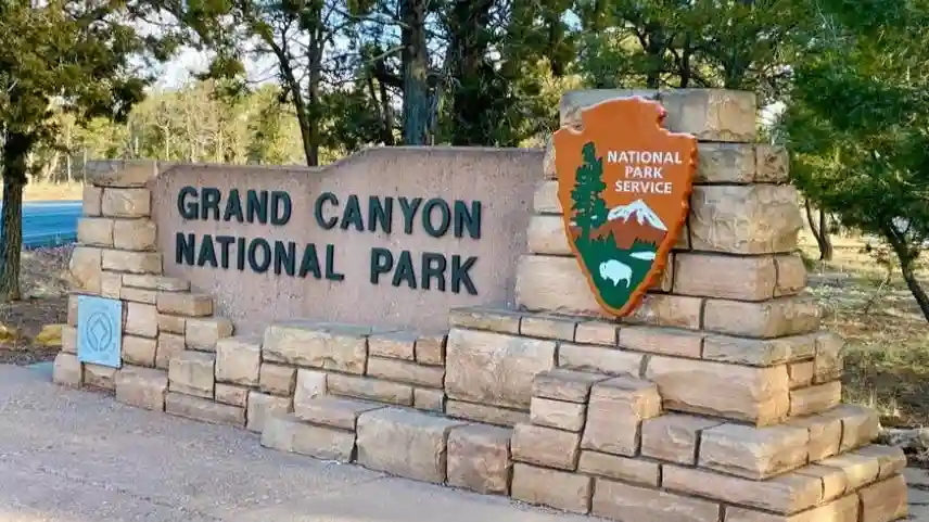 Grand Canyon National Park: One-Way or Roundtrip Shuttle Transfer from Las Vegas Provided by Grand Canyon National Park: One-Way or Roundtrip Shuttle Transfer from Las Vegas