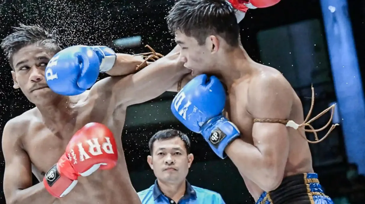 Stadio Rajadamnern Muay Thai: Biglietto d'ingresso alla partita + trasferimento in hotel Fornito da Global Connector Company Limited