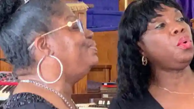 Harlem New York City : Visite guidée en bus + Gospel du dimanche matin Fournie par Harlem Spirituals Gospel & Jazz Tours