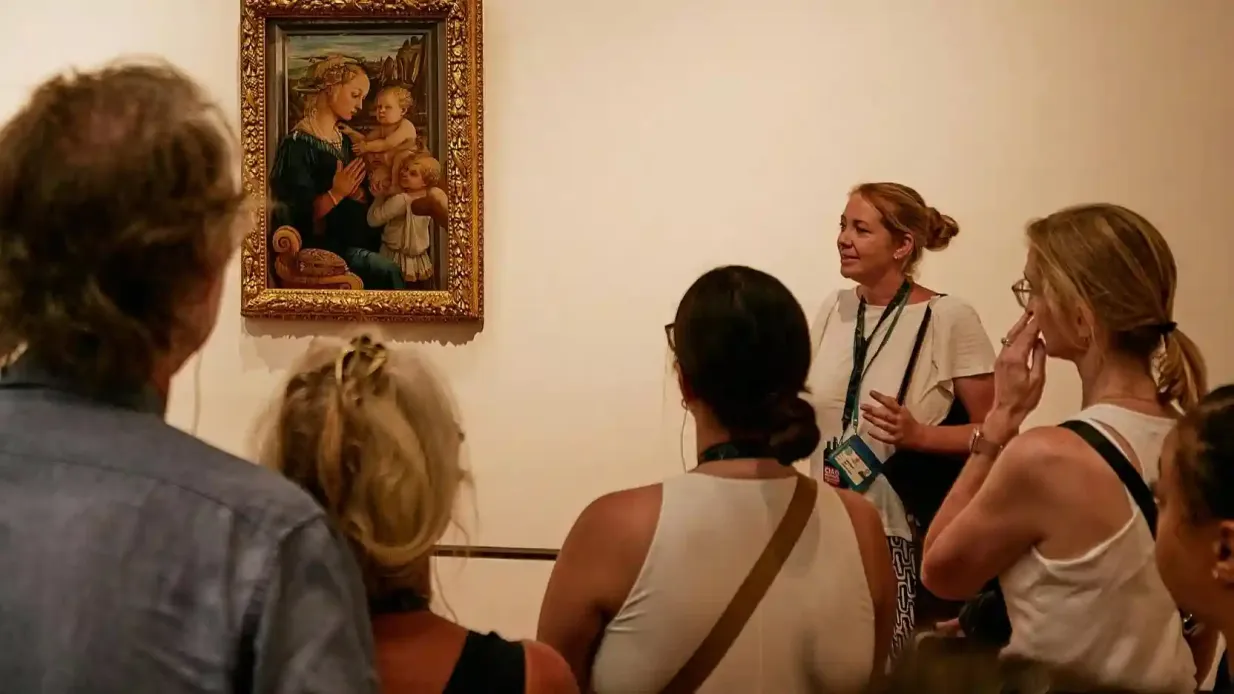Uffizi Gallery: Reserved Entry + Small Group Guided Tour Provided by Towns of Italy S.r.l.