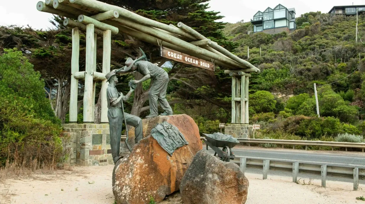 Great Ocean Road: Guided Tour from Melbourne Provided by EXTRAGREEN HOLIDAYS GROUP MANAGEMENT PTY LTD