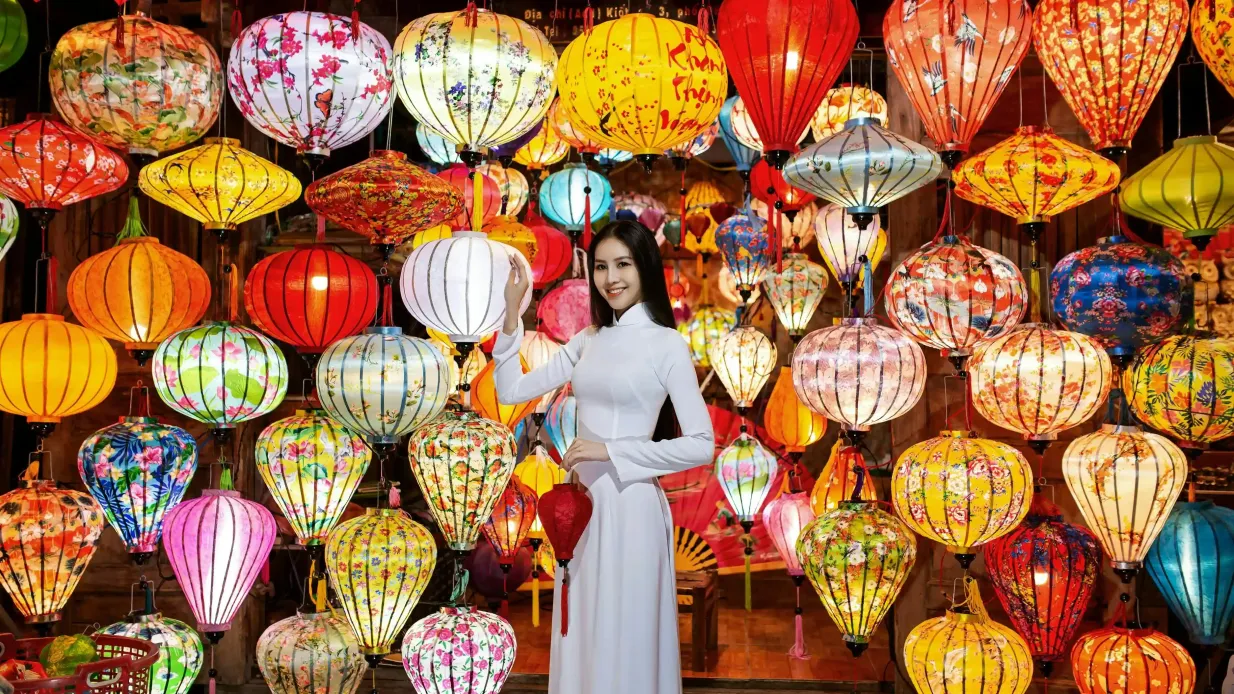 Hoi An City & Cam Thanh Coconut Village: Guided Tour from Da Nang + Dinner Provided by SPL Tours