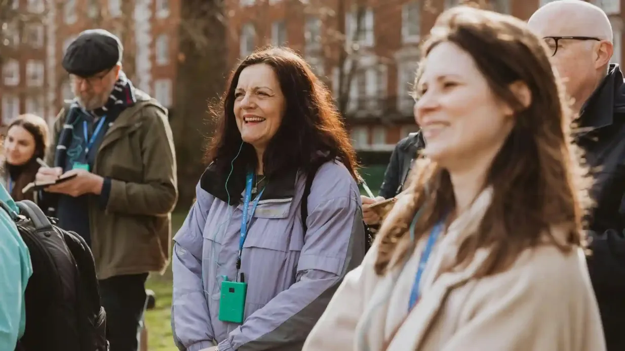 Buckingham Palace: Skip The Line + Audio Guide + London Guided Walking Tour