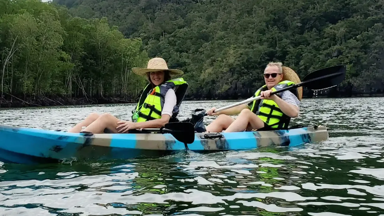Kilim Geopark: Guided Mangrove Kayak Tour + Lunch Provided by Langkawi Eco Ventures